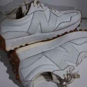 New Balance White and Tan 6.5 Woman's Skinny Tennis Shoe Sneaker